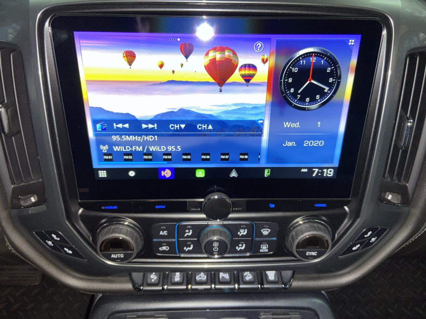 10″ Kenwood floating display — looks like it came from the factory